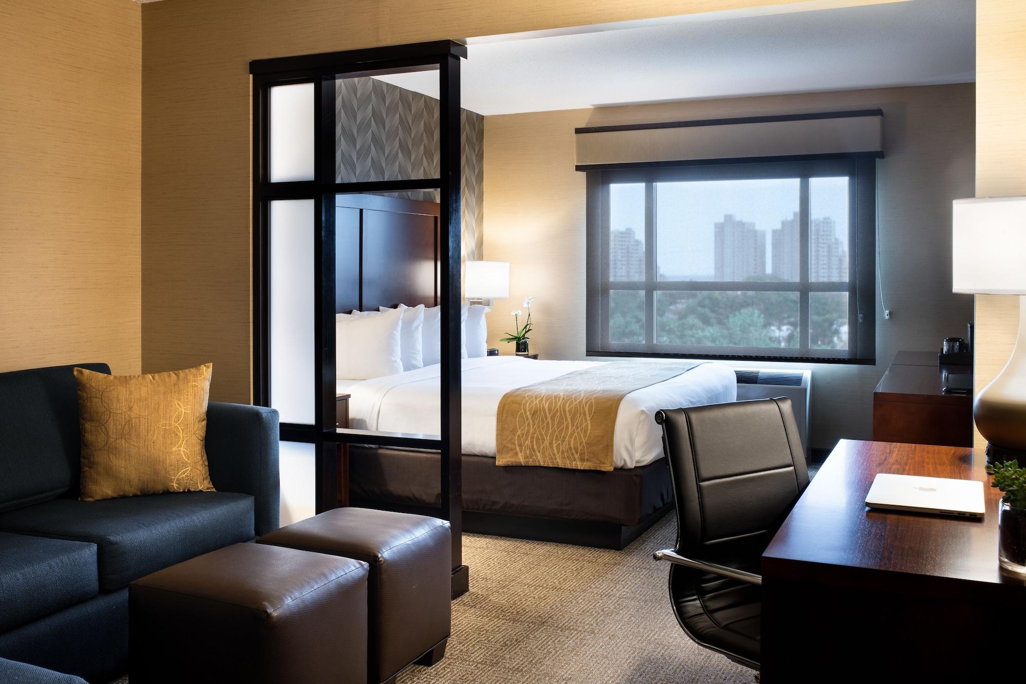 Comfort Inn & Suites Logan International Airport Revere Exteriör bild