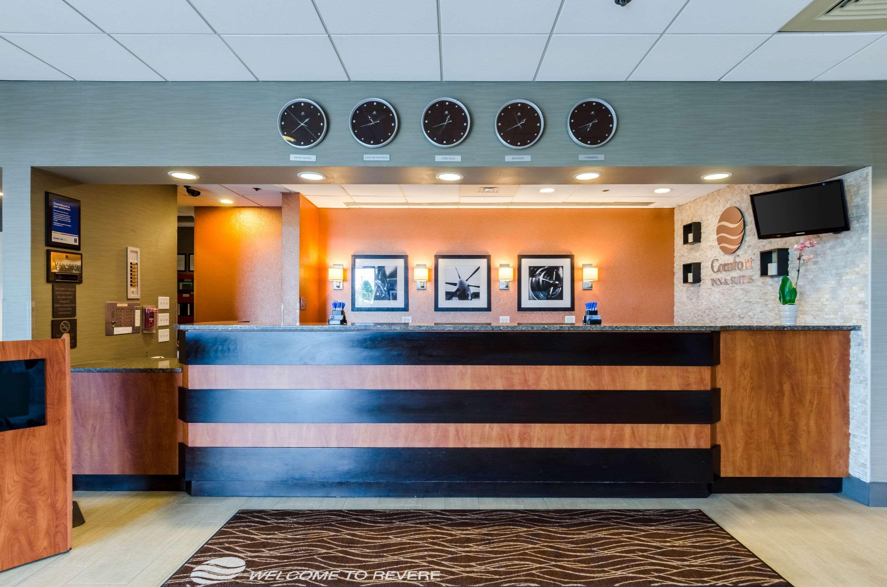 Comfort Inn & Suites Logan International Airport Revere Exteriör bild